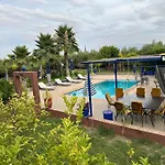 Villa Yanii Siin