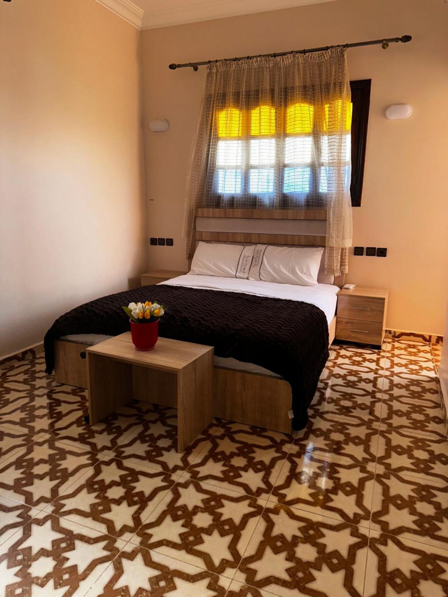 Yanii Siin * Marrakesh